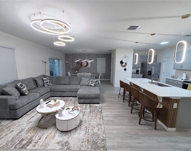3013 Moulin Road - Photo Thumbnail 3