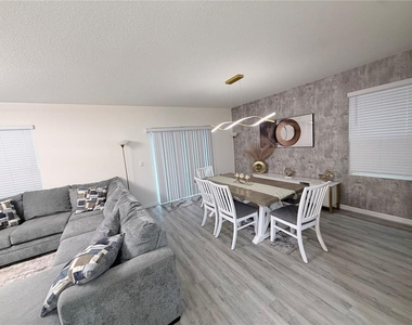 3013 Moulin Road - Photo Thumbnail 9