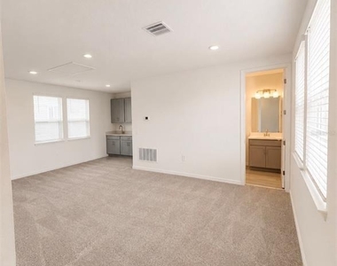 5136 Goldfinch Drive - Photo Thumbnail 26