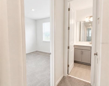 5136 Goldfinch Drive - Photo Thumbnail 15