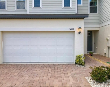 15319 Willow Arbor Circle - Photo Thumbnail 3