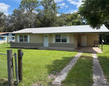 4205 Ne 11th Avenue - Photo Thumbnail 1