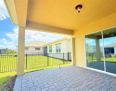 5019 Dancy Lane - Photo Thumbnail 15