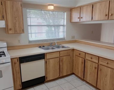 2655 Sumba Avenue - Photo Thumbnail 4