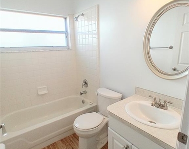 209 Indian Point Circle - Photo Thumbnail 6