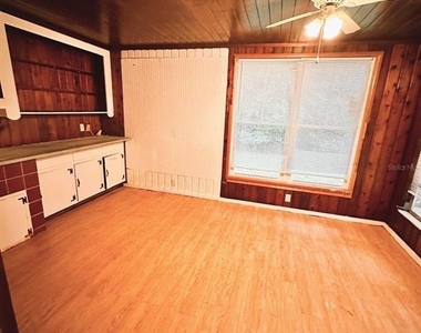 1007 Flamingo Drive - Photo Thumbnail 6