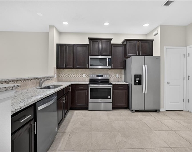 3004 Alessa Loop - Photo Thumbnail 10