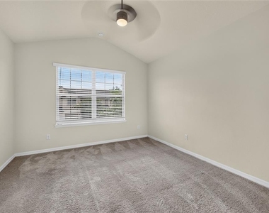 3004 Alessa Loop - Photo Thumbnail 24
