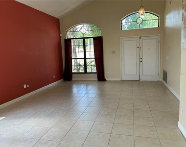 6720 Imperial Oak Lane - Photo Thumbnail 2