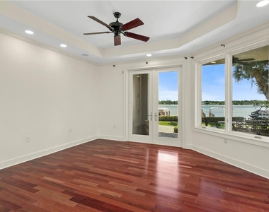 660 Osceola Avenue - Photo Thumbnail 10