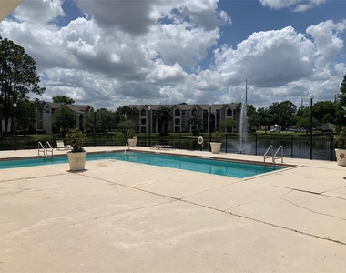 4752 Walden Circle - Photo Thumbnail 12