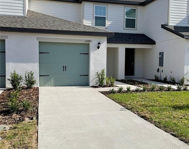 1589 Wynford Circle - Photo Thumbnail 2