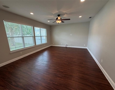 13633 Riggs Way - Photo Thumbnail 4