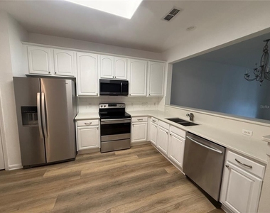7014 Cadiz Boulevard - Photo Thumbnail 5