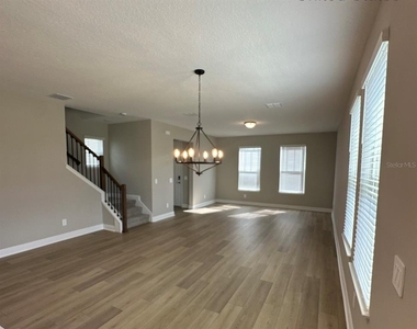 5111 Railroad Vine Street - Photo Thumbnail 2