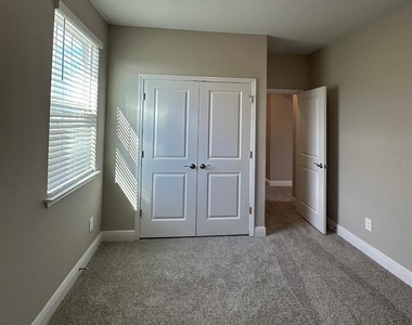 5111 Railroad Vine Street - Photo Thumbnail 17