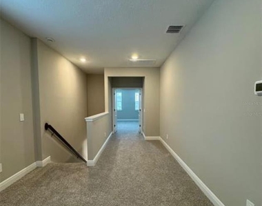 5111 Railroad Vine Street - Photo Thumbnail 9