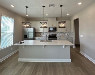 5111 Railroad Vine Street - Photo Thumbnail 4