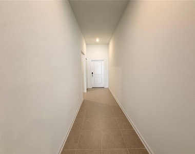 1432 Loxley Trail - Photo Thumbnail 12