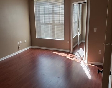 5500 Metrowest Boulevard - Photo Thumbnail 3