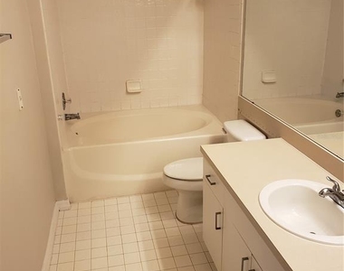 5500 Metrowest Boulevard - Photo Thumbnail 6