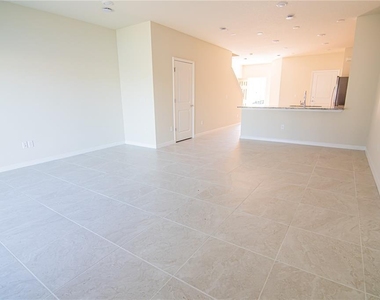4647 Green Palm Lane - Photo Thumbnail 21