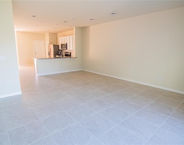 4647 Green Palm Lane - Photo Thumbnail 19