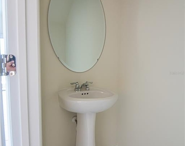 4647 Green Palm Lane - Photo Thumbnail 12
