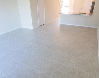 4647 Green Palm Lane - Photo Thumbnail 22