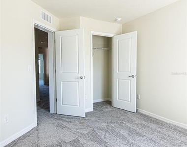 4647 Green Palm Lane - Photo Thumbnail 48