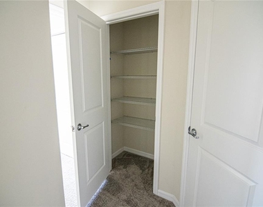 4647 Green Palm Lane - Photo Thumbnail 52