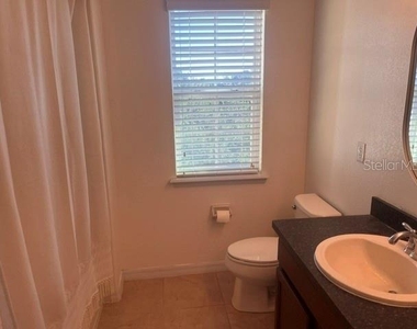 1424 Winter Wharf Lane - Photo Thumbnail 15