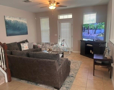 1424 Winter Wharf Lane - Photo Thumbnail 8