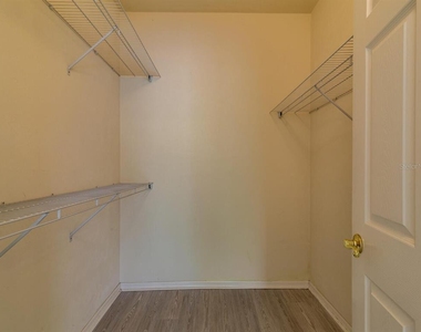 1565 Nw 29th Road - Photo Thumbnail 6