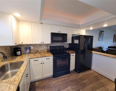 104 Capri Isles Boulevard - Photo Thumbnail 12
