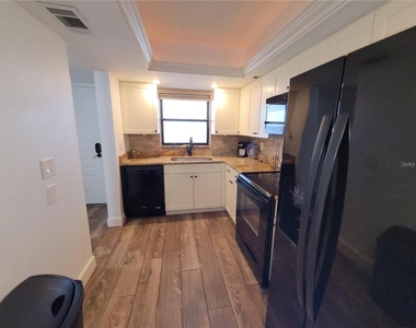 104 Capri Isles Boulevard - Photo Thumbnail 4