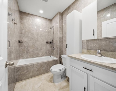 5120 Vecchio Court - Photo Thumbnail 16