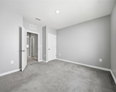 5120 Vecchio Court - Photo Thumbnail 21