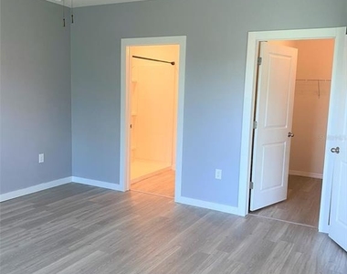 5231 San Palermo Drive - Photo Thumbnail 5