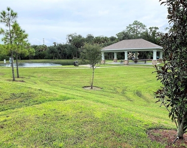 5231 San Palermo Drive - Photo Thumbnail 15