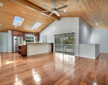 631 Harbor Avenue - Photo Thumbnail 7