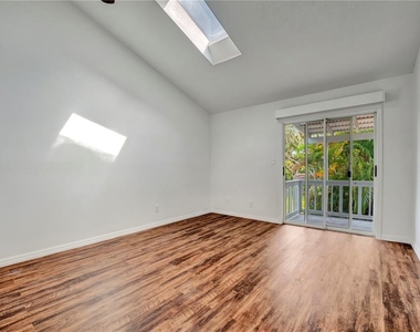631 Harbor Avenue - Photo Thumbnail 25