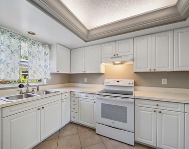2423 Aspinwall Street - Photo Thumbnail 12