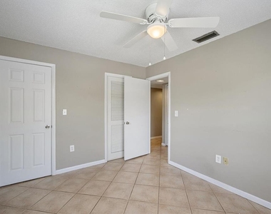 2423 Aspinwall Street - Photo Thumbnail 17