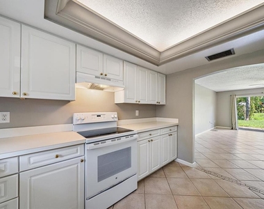 2423 Aspinwall Street - Photo Thumbnail 13