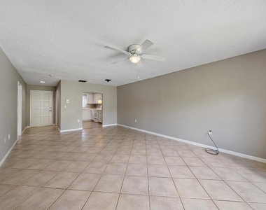 2423 Aspinwall Street - Photo Thumbnail 10