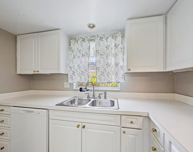 2423 Aspinwall Street - Photo Thumbnail 14