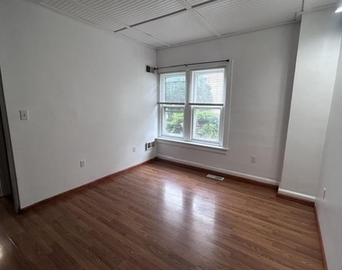 1053 3rd - Photo Thumbnail 3