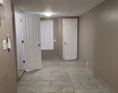 Charming 1-Bed Near Sutphin/Jamaica — Great Price! - Photo Thumbnail 3