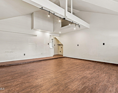 3157 Royal Jewel Street - Photo Thumbnail 27